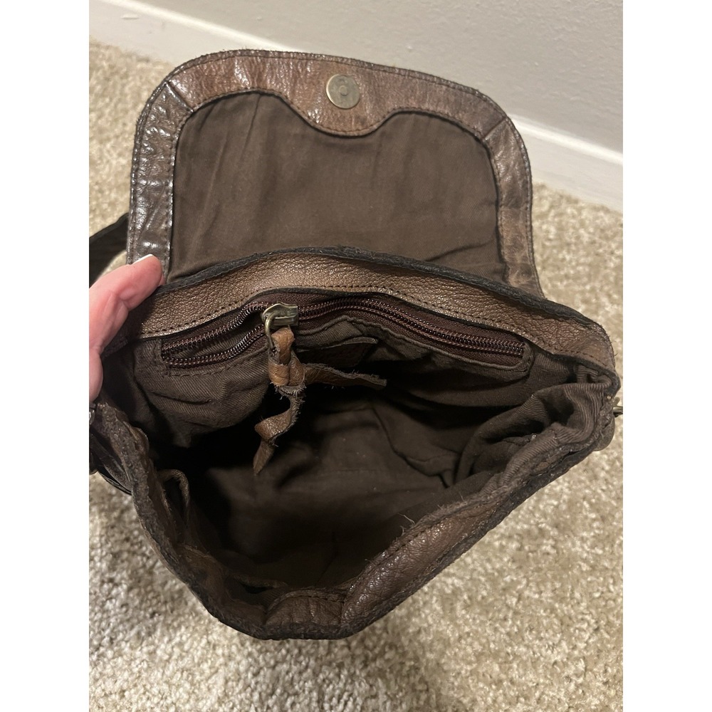 Never Mind Vintage Handmade Genuine Cowhide Leather Woman's Crossbody Bag - Picture 10 of 13